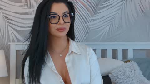 evareyss online show from 01.06.25