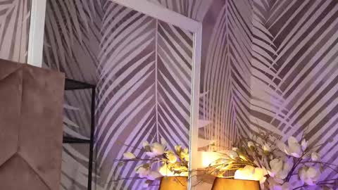 Snapshot of evarhea chatting on 11.27.25 EvaRhea online show from 11.27.25