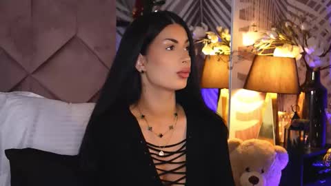 Snapshot of evarhea chatting on 12.15.25 EvaRhea online show from 12.15.25