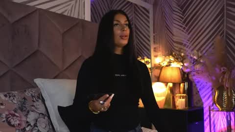 EvaRhea online show from 04.20.26