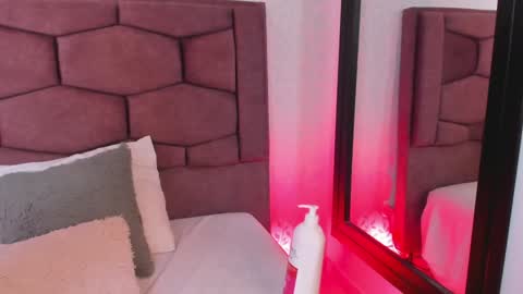 EVARITZ online show from 12.20.24