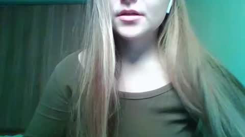 Snapshot of evasapples2026 chatting on 01.18.26 evasapples2026 online show from 01.18.26