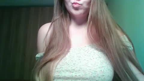 Snapshot of evasapples2026 chatting on 02.22.26 evasapples2026 online show from 02.22.26