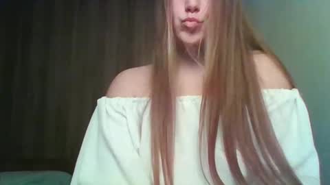 evasapples2026 online show from 03.20.26