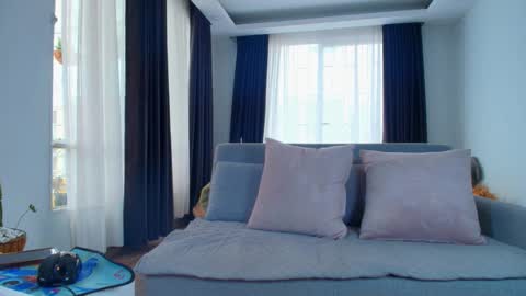 Snapshot of evasweet__ chatting on 11.26.25 EVA LUNA online show from 11.26.25