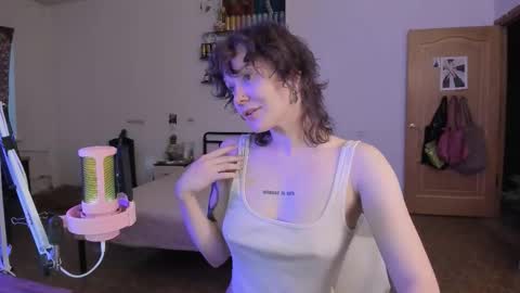 Snapshot of evathority chatting on 10.03.25      online show from 10.03.25