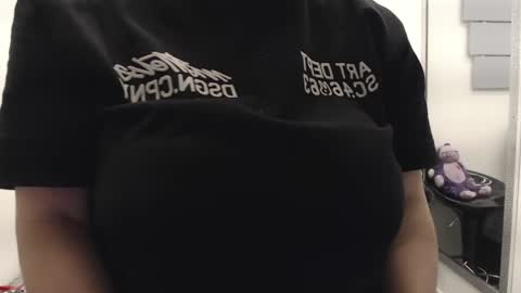 Eva Twiss online show from 04.22.26