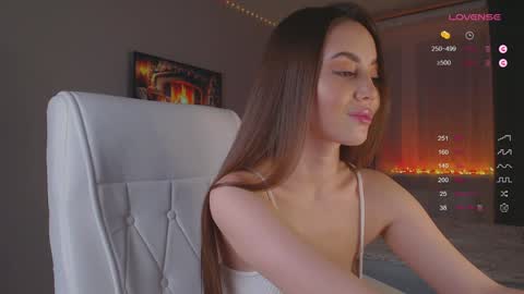 Snapshot of evavl1 chatting on 12.11.24 Eva my - Eva Angelina online show from 12.11.24