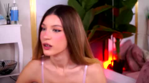 Snapshot of evawarenn chatting on 10.22.25 Carolina online show from 10.22.25