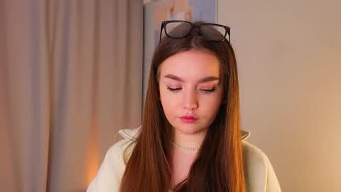 Snapshot of evawyliam chatting on 04.08.26 im EVA im new here dont be rude online show from 04.08.26