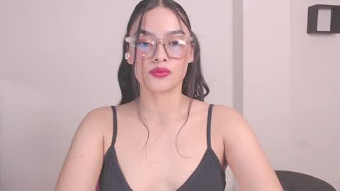 Snapshot of eve_rox18 chatting on 04.04.26 Eve Rox18 online show from 04.04.26