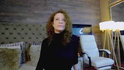 EveHamilton online show from 02.26.25