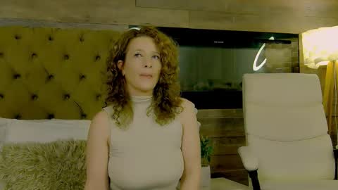 EveHamilton online show from 04.17.26