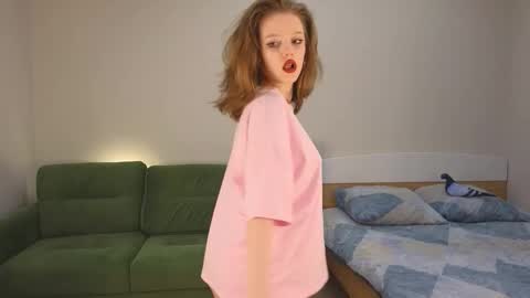 Eveleen online show from 09.25.25