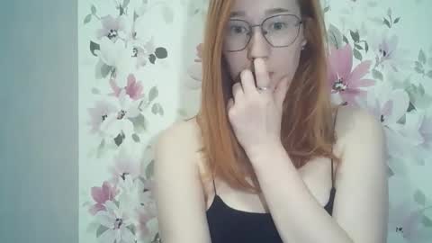 Snapshot of eveliina_shy chatting on 04.22.26 Evelina online show from 04.22.26