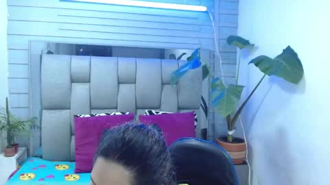 evelin zaens online show from 04.21.26