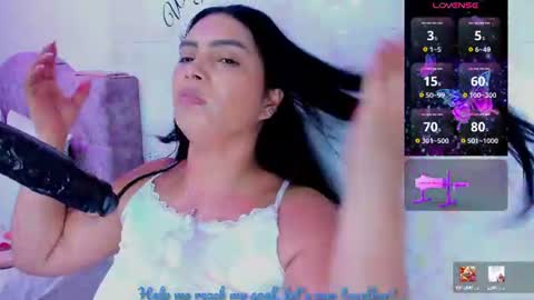 Snapshot of evelinn_belen chatting on 06.18.26 Evelinn belen online show from 06.18.26