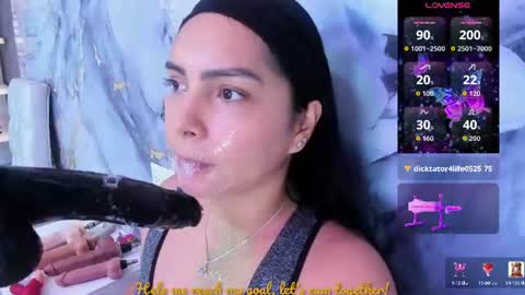 Snapshot of evelinn_belen chatting on 07.01.26 Evelinn belen online show from 07.01.26