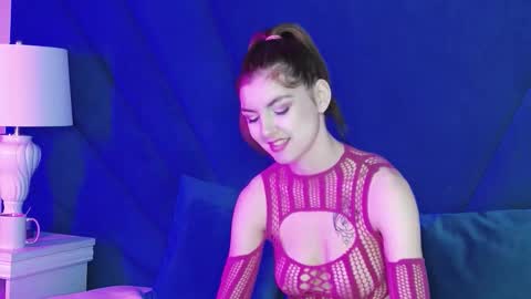 Snapshot of evelisse chatting on 10.30.25 Eve online show from 10.30.25