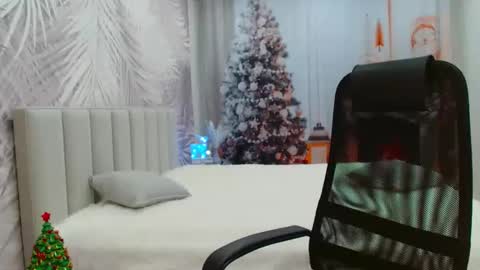 Snapshot of evelove33 chatting on 02.08.26 evelove online show from 02.08.26