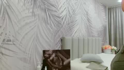 Snapshot of evelove33 chatting on 02.28.26 evelove online show from 02.28.26