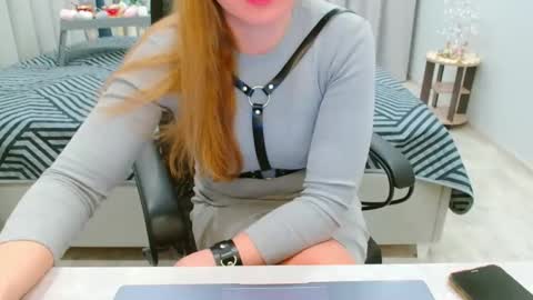 Snapshot of evelove33 chatting on 04.25.26 evelove online show from 04.25.26
