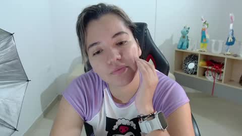 Snapshot of evelyn_2511 chatting on 12.14.24 Evelyn online show from 12.14.24