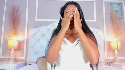 Snapshot of evelyn__ebony chatting on 12.29.24 evelyn ebony online show from 12.29.24