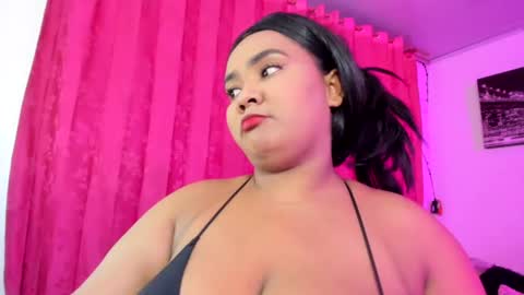 Evelyn Sandoval online show from 07.07.26
