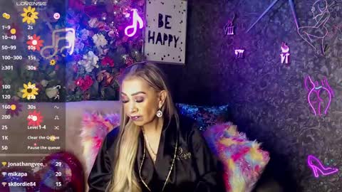 EvelynaGrey online show from 01.30.25