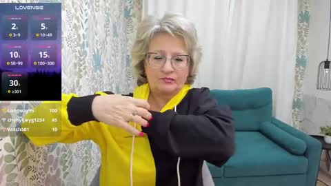 Evelyn online show from 03.11.25