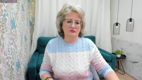 Evelyn online show from 03.27.26