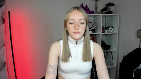 evelynblond online show from 02.06.26