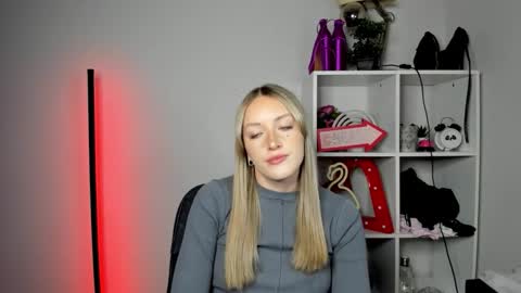 evelynblond online show from 05.11.26