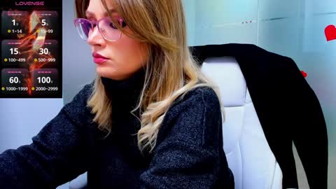 evelyne_rose online show from 01.16.25