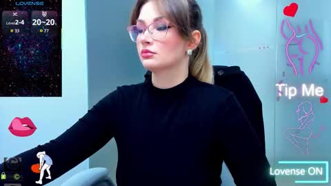 evelyne_rose online show from 11.29.25