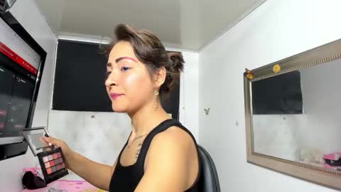 Evelyne online show from 03.12.26