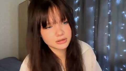 Evelyn Velvet online show from 06.12.26