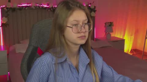 Snapshot of evemundie chatting on 11.13.25 Eve online show from 11.13.25