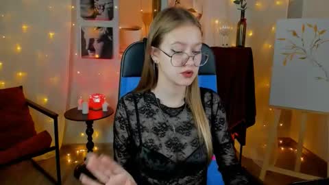 Snapshot of evemundie chatting on 12.02.25 Eve online show from 12.02.25