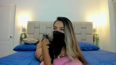 Snapshot of even_scoty chatting on 11.07.25 even_scoty online show from 11.07.25