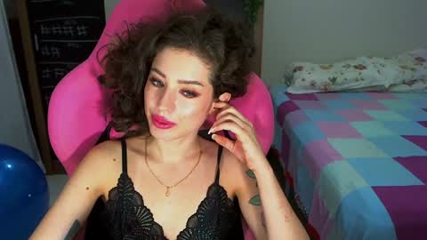 Snapshot of eveonly chatting on 12.17.24 eveonly online show from 12.17.24