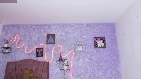 everlin__hot_ online show from 04.19.26