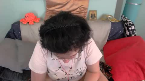 Snapshot of everly_rays chatting on 10.31.25 Everly online show from 10.31.25