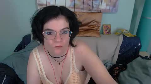 Snapshot of everly_rays chatting on 11.12.25 Everly online show from 11.12.25