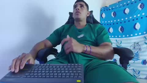 Snapshot of evessinn chatting on 01.23.25 luis online show from 01.23.25