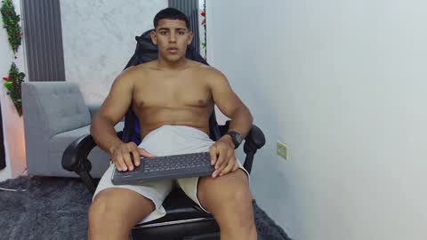 Snapshot of evessinn chatting on 09.27.25 luis online show from 09.27.25