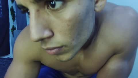 Snapshot of evessinn chatting on 11.08.25 luis online show from 11.08.25