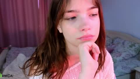 Snapshot of evi_brook chatting on 04.27.26 evi_brook online show from 04.27.26