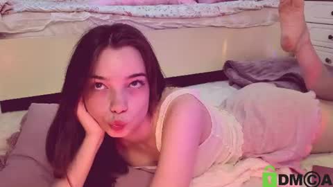 Snapshot of evi_brook chatting on 07.18.26 evi_brook online show from 07.18.26